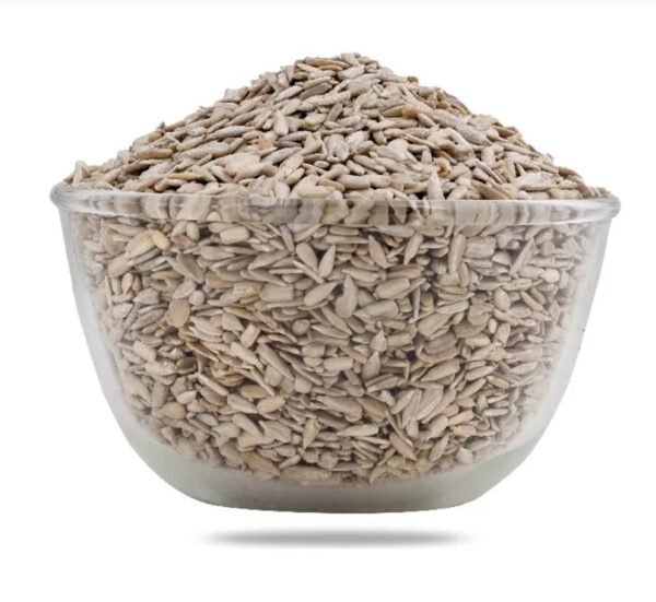 Promotes a healthy heart. The vitamin E in sunflower seeds isn't just a cancer fighter.  Supports thyroid health.  Fights inflammation. Prevents muscle cramps.